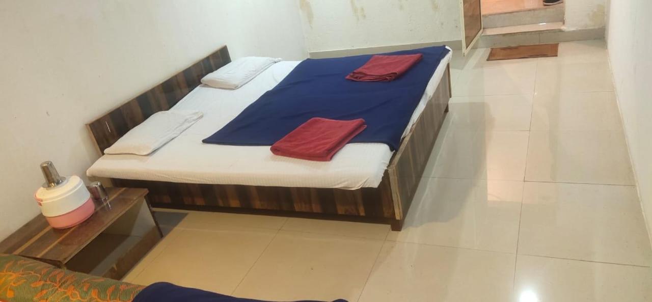 Hilltone Veg Non Veg Matheran Hotel Ngoại thất bức ảnh