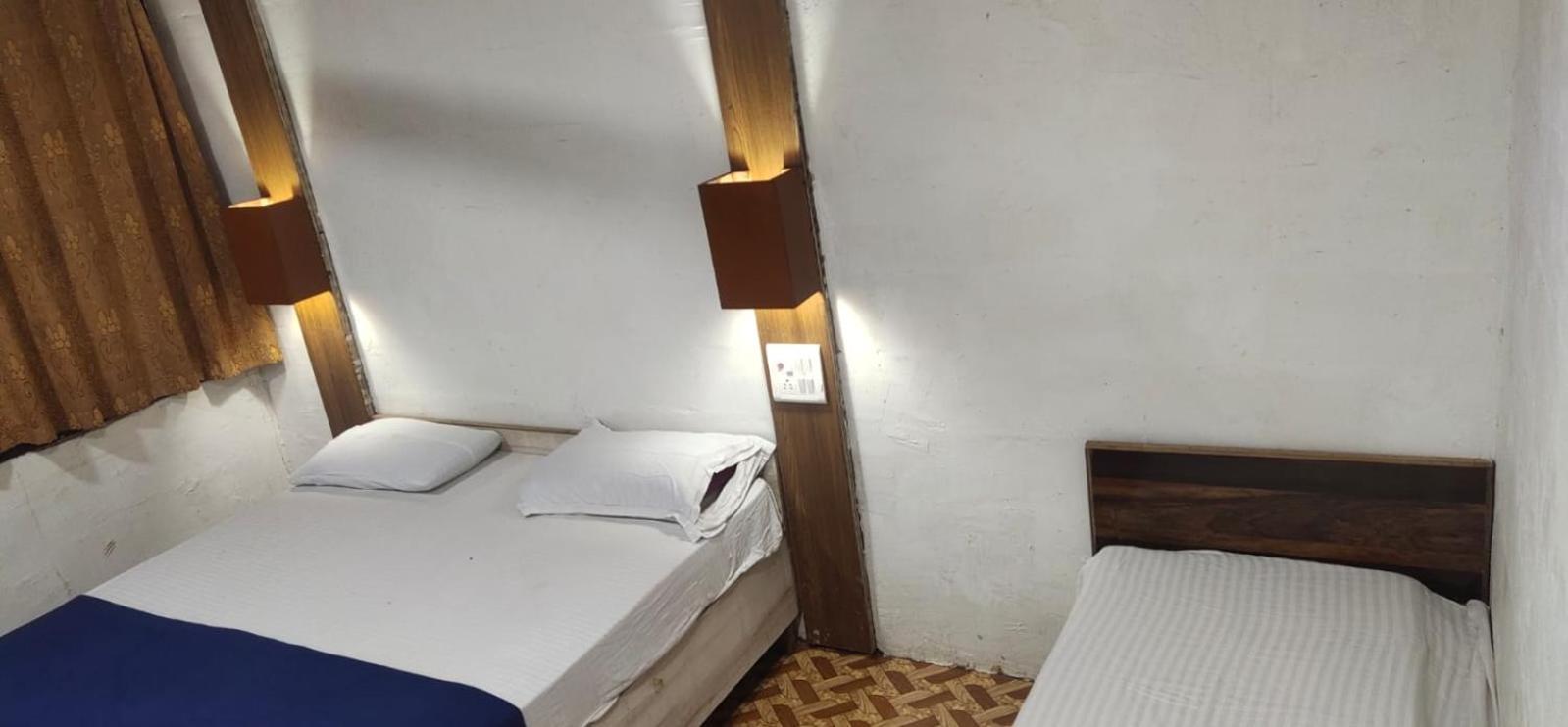Hilltone Veg Non Veg Matheran Hotel Ngoại thất bức ảnh